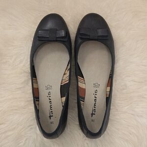 Tamaris Black Leather Ballet Flats